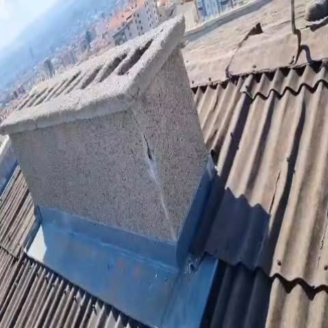 Baca çevresindeki metal birleşim detayı